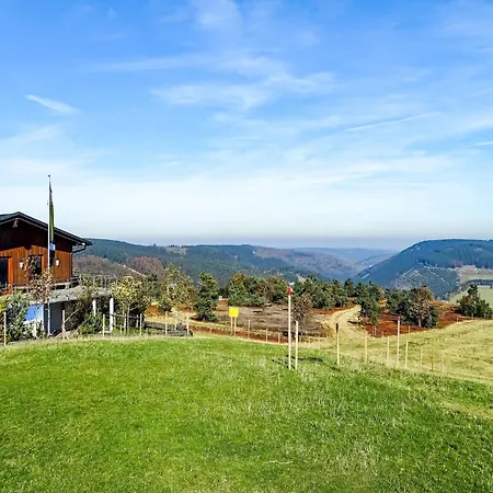 Large Detached In With Garden * Willingen (Upland)