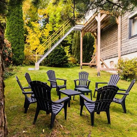 Vakantiehuis Large Detached In With Garden